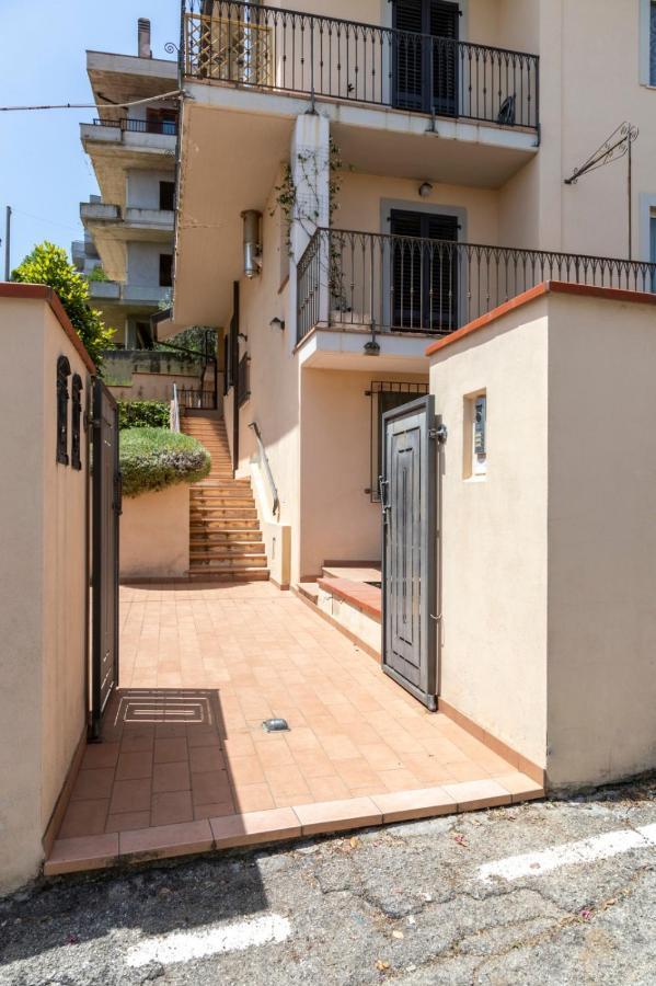 Casa Rubini Appartement Teramo Buitenkant foto